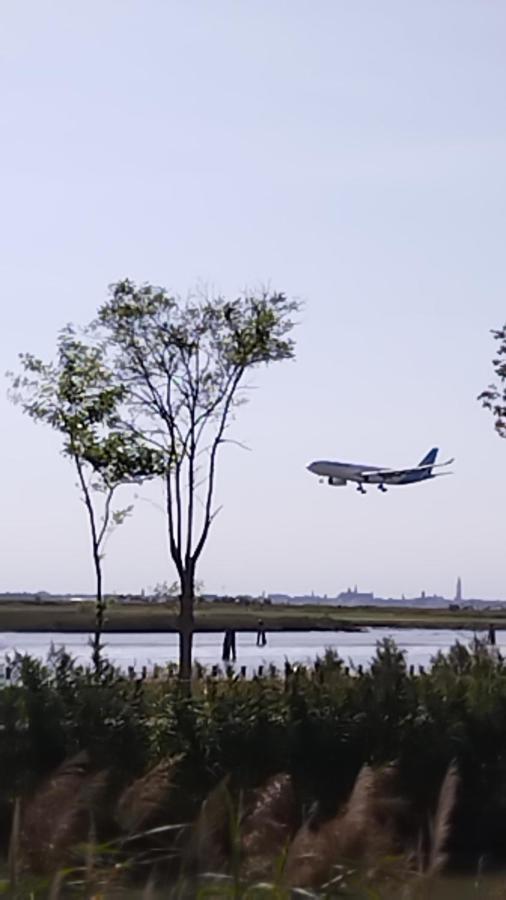 "Fly To Venice" Airport Tessera Exterior photo